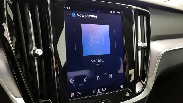 2024 Volvo S60 B5 Core Dark Theme