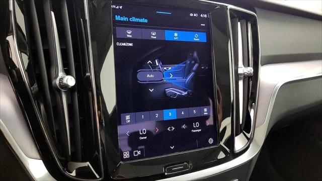 2024 Volvo S60 B5 Core Dark Theme
