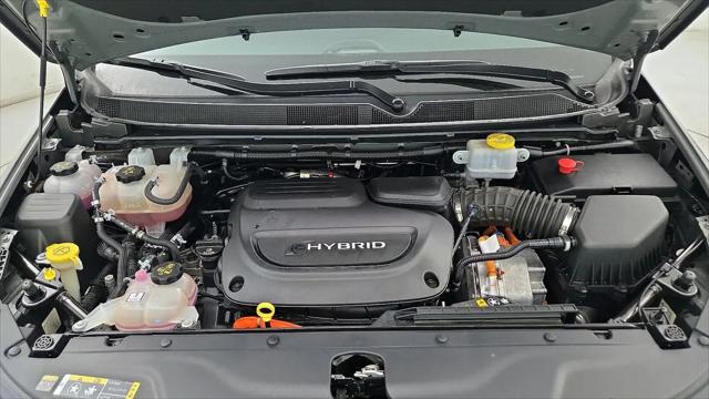 2022 Chrysler Pacifica Hybrid Touring L