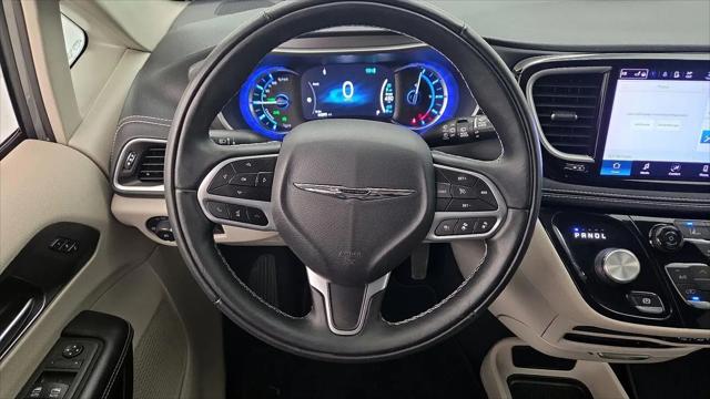 2022 Chrysler Pacifica Hybrid Touring L