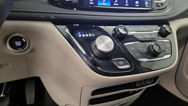 2022 Chrysler Pacifica Hybrid Touring L