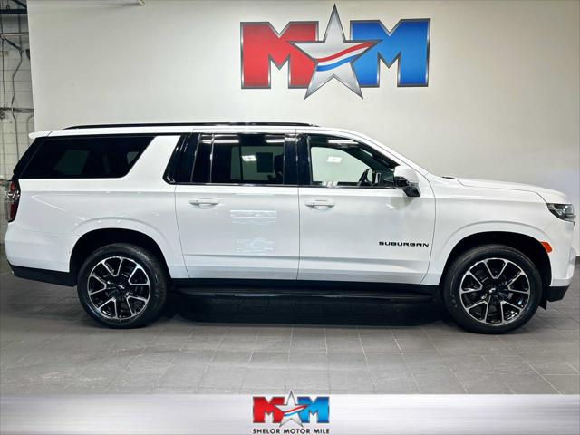 2022 Chevrolet Suburban 4WD RST