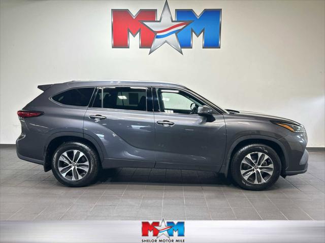 2021 Toyota Highlander XLE 2021 Toyota Highlander XLE