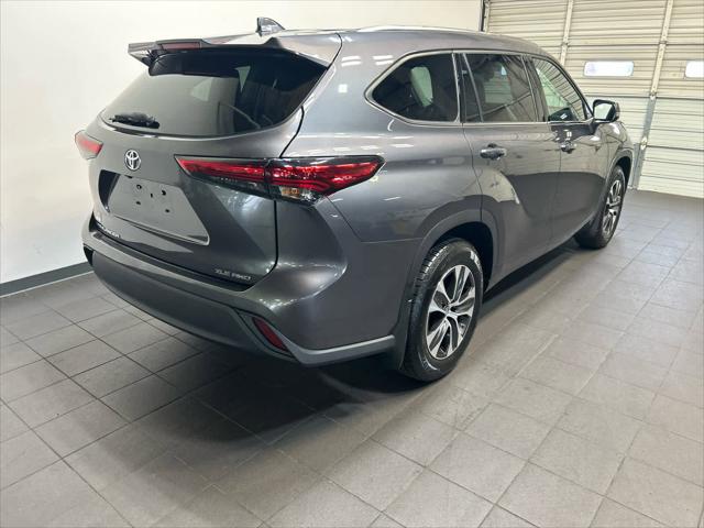 2021 Toyota Highlander XLE 2021 Toyota Highlander XLE