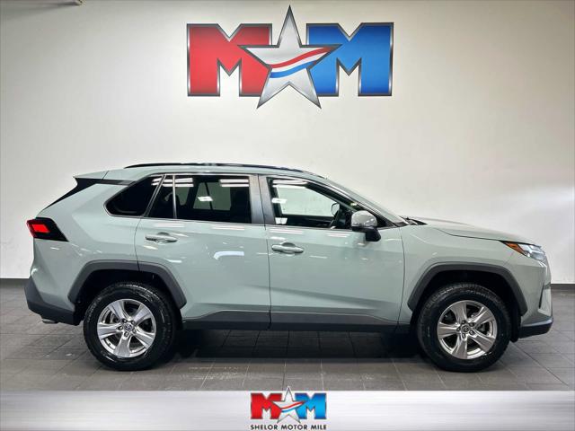 2022 Toyota RAV4 XLE 2022 Toyota RAV4 XLE