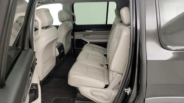 2022 Jeep Wagoneer Series III 4x4