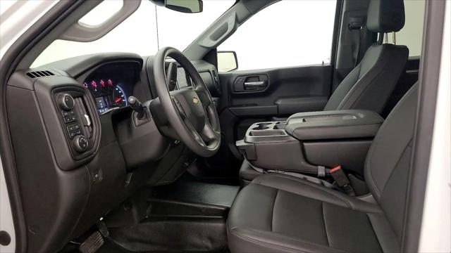2023 Chevrolet Silverado 1500 4WD Crew Cab Short Bed WT