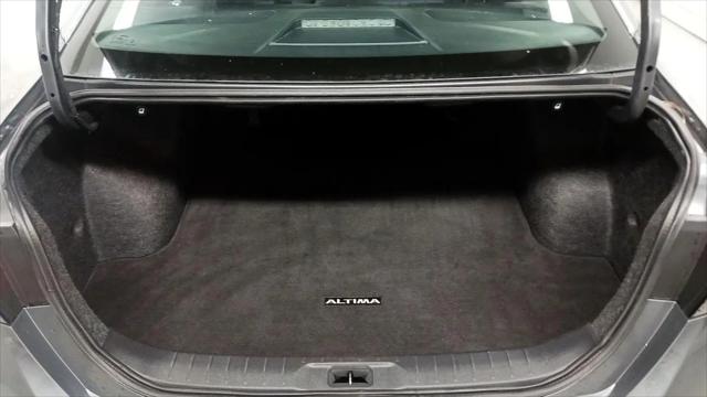 2025 Nissan Altima SV FWD