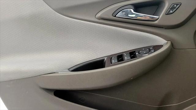 2022 Chevrolet Malibu FWD 1FL