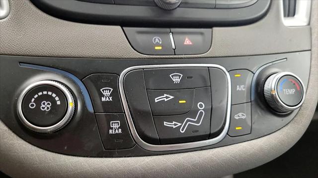 2022 Chevrolet Malibu FWD 1FL