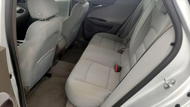 2022 Chevrolet Malibu FWD 1FL