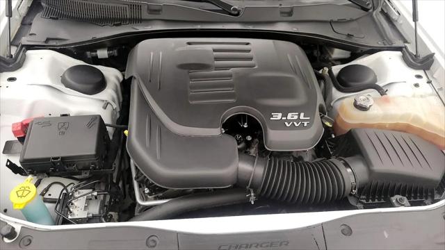 2022 Dodge Charger SXT RWD