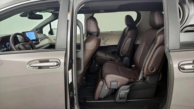 2024 Toyota Sienna Platinum