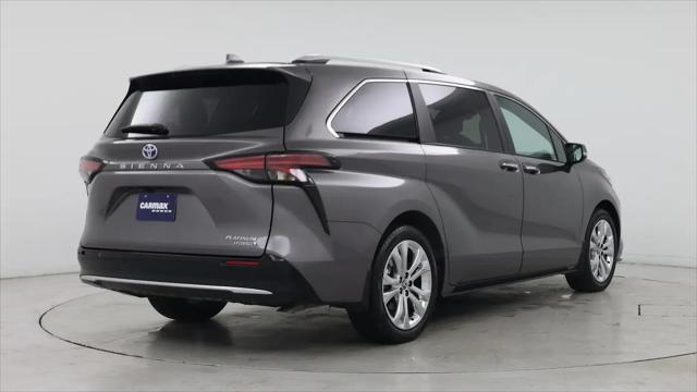 2024 Toyota Sienna Platinum