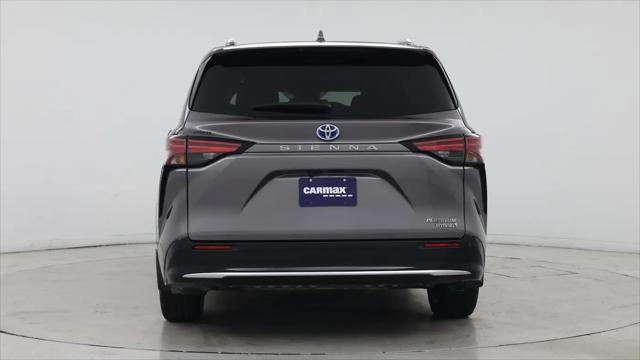 2024 Toyota Sienna Platinum