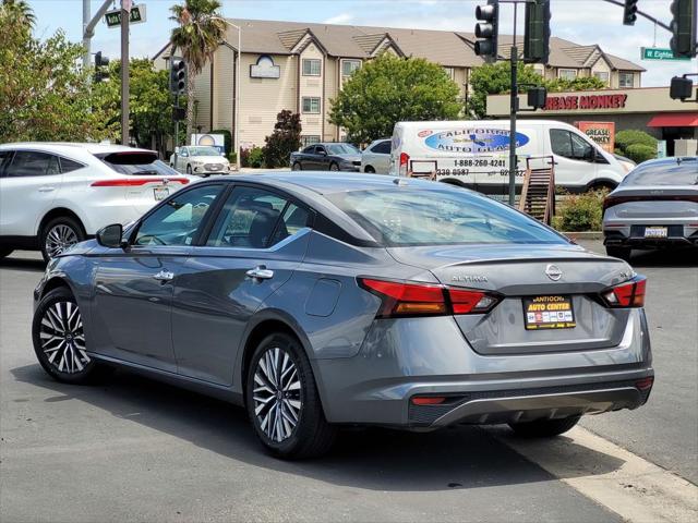 2024 Nissan Altima SV FWD