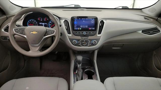 2022 Chevrolet Malibu FWD 1FL
