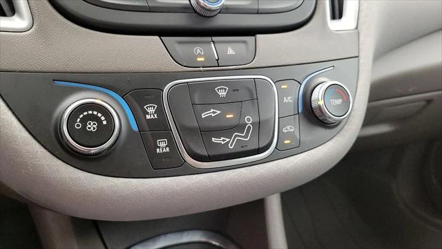 2022 Chevrolet Malibu FWD 1FL