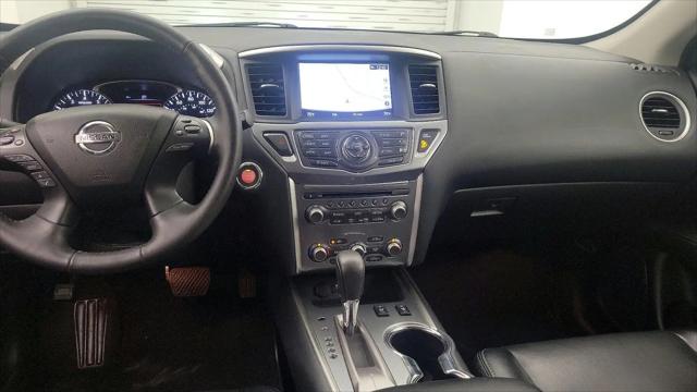 2020 Nissan Pathfinder SL 2WD
