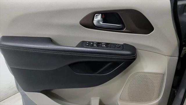 2020 Chrysler Voyager LXI