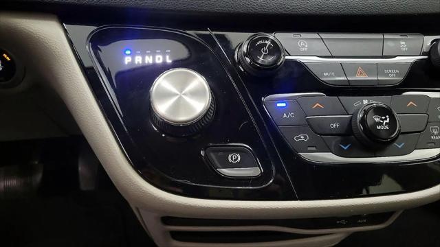 2020 Chrysler Voyager LXI