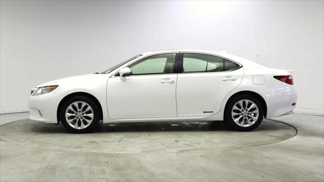2015 Lexus ES 300h ES 300h