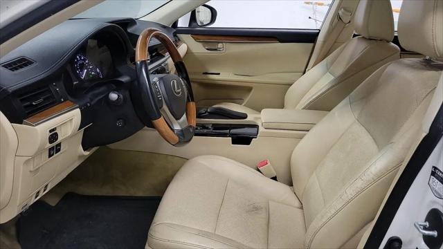 2015 Lexus ES 300h ES 300h