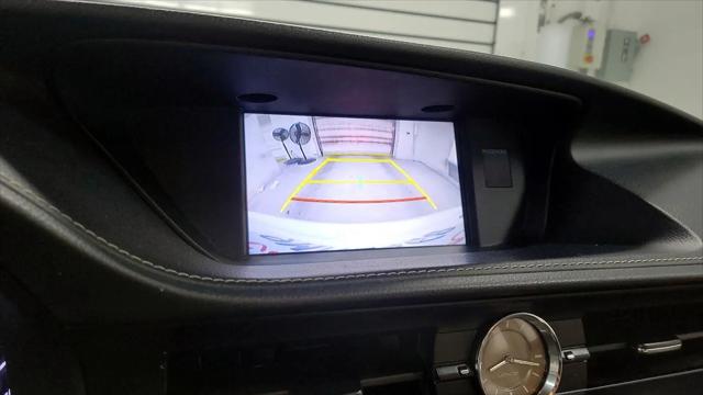 2015 Lexus ES 300h ES 300h