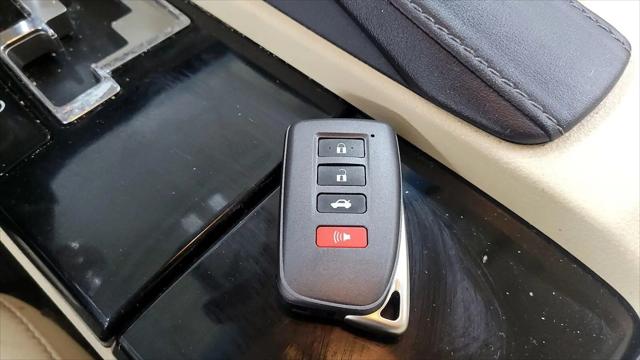 2015 Lexus ES 300h ES 300h