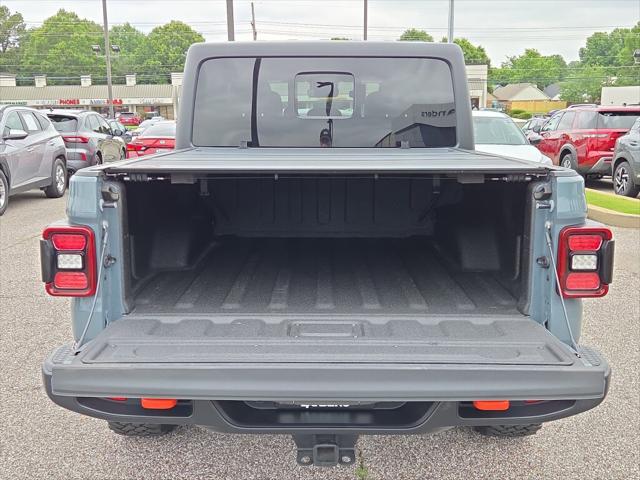 2024 Jeep Gladiator Sport