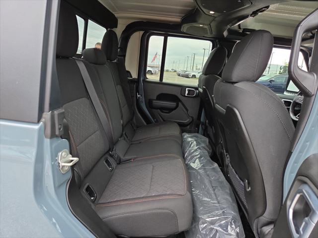 2024 Jeep Gladiator Sport