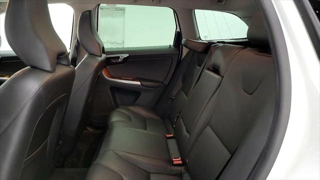 2017 Volvo XC60 T5 Inscription