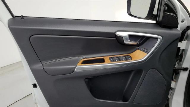 2017 Volvo XC60 T5 Inscription