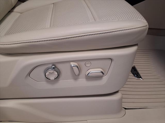 2025 Cadillac Escalade Premium Luxury Platinum
