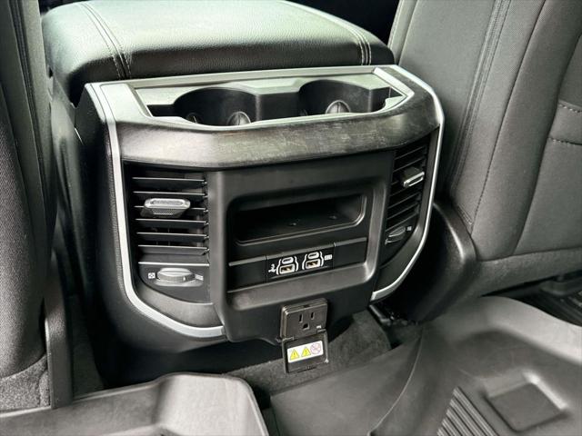 2020 Ram 1500 Big Horn Crew Cab 4x4 5'7" Box