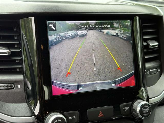 2020 Ram 1500 Big Horn Crew Cab 4x4 5'7" Box