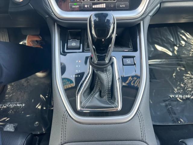2024 Subaru Outback Touring