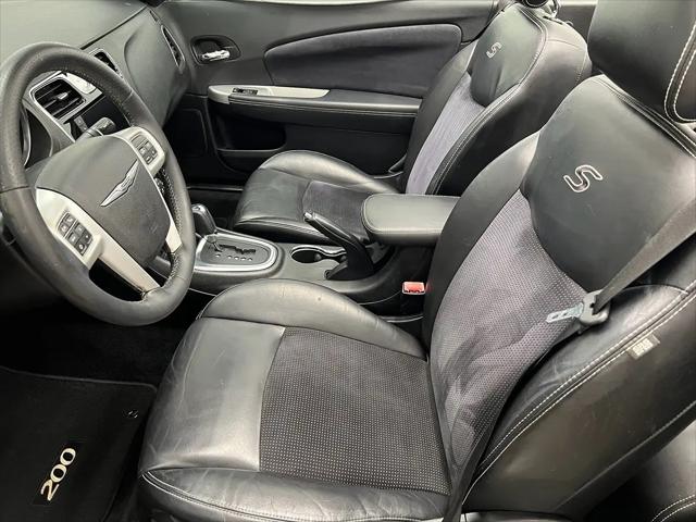 2014 Chrysler 200 S