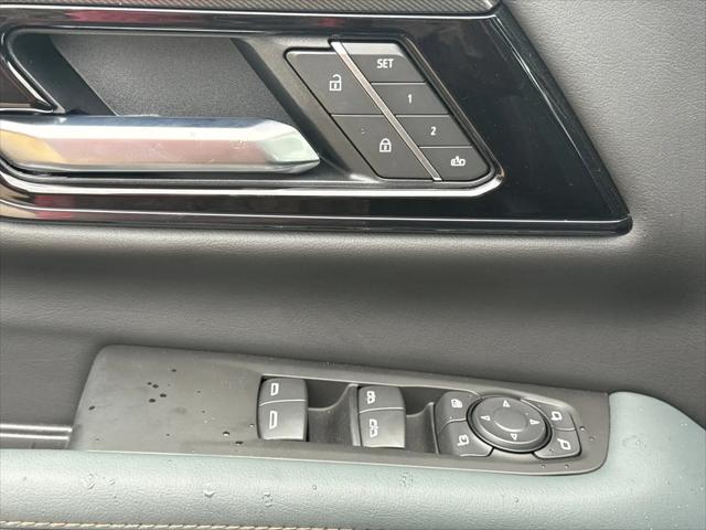2026 GMC Yukon 4WD AT4
