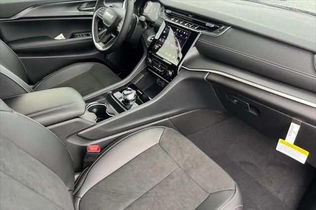 2025 Jeep Grand Cherokee L Altitude X 4x4