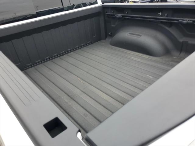 2025 Ram 1500 Warlock Crew Cab 4x4 5'7" Box