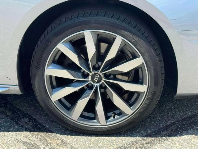 2022 Audi A4 Premium 40 TFSI quattro S tronic