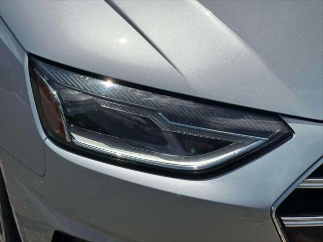 2022 Audi A4 Premium 40 TFSI quattro S tronic