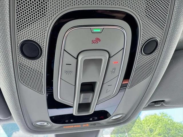 2022 Audi A4 Premium 40 TFSI quattro S tronic