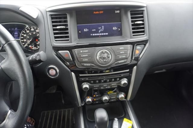 2018 Nissan Pathfinder SV