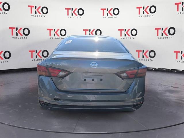 2022 Nissan Altima S FWD