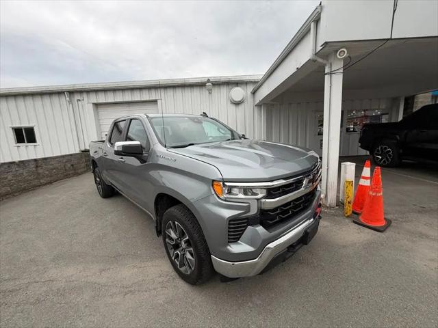 2023 Chevrolet Silverado 1500 4WD Crew Cab Short Bed LT with 2FL