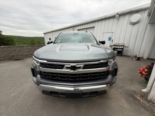 2023 Chevrolet Silverado 1500 4WD Crew Cab Short Bed LT with 2FL