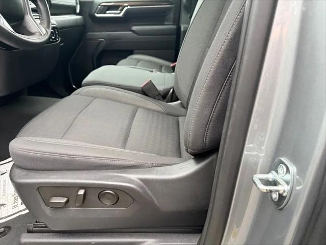 2023 Chevrolet Silverado 1500 4WD Crew Cab Short Bed LT with 2FL