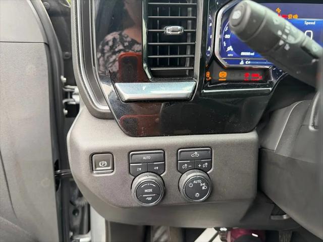2023 Chevrolet Silverado 1500 4WD Crew Cab Short Bed LT with 2FL
